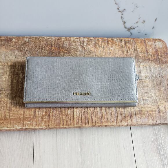 Prada Grey Saffiano Leather Continental Wallet Flap Bifold Gold Logo Long Italy - Picture 3 of 15